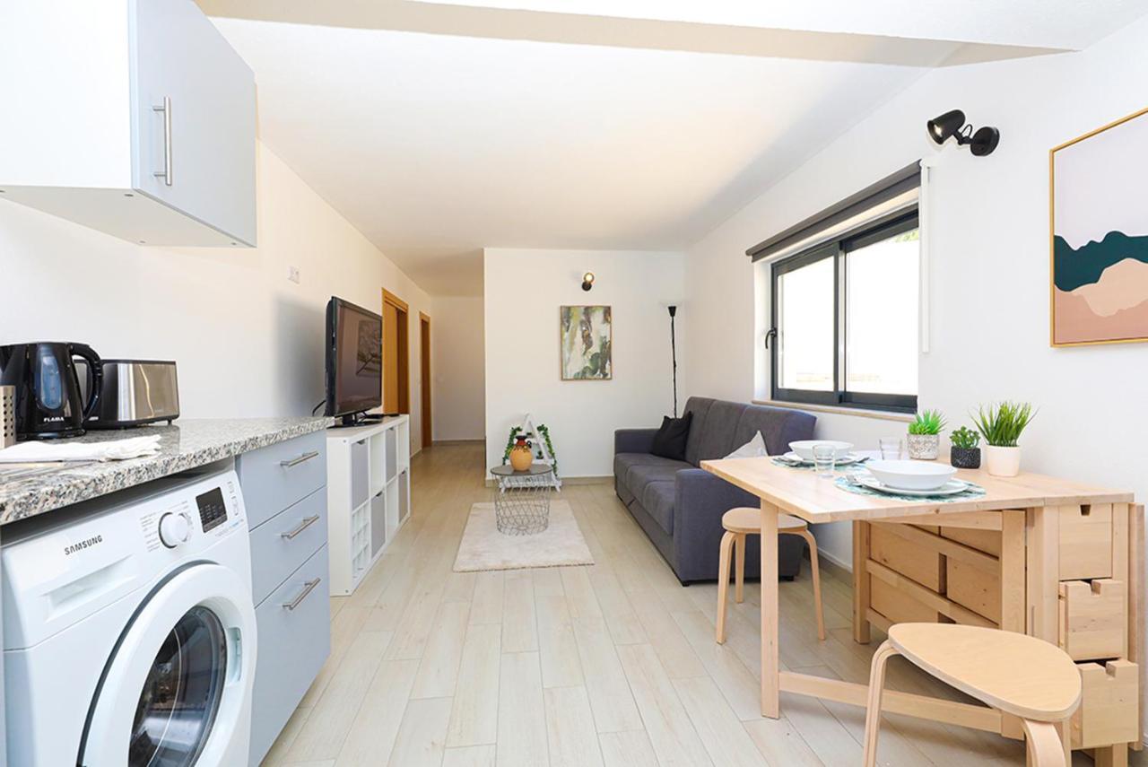 A62 - Cul De Sac Apartment In Lagos Eksteriør billede