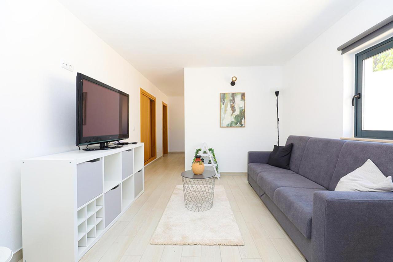 A62 - Cul De Sac Apartment In Lagos Eksteriør billede
